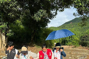 Y bác sĩ của Trạm Y tế Mường Xén, giúp sản phụ "vượt cạn" giữa vùng sạt lở