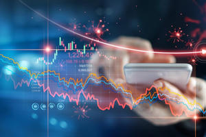 Loạt doanh nghiệp bị UBCKNN xử phạt vi phạm công bố thông tin