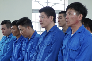 Nhóm côn đồ bảo kê quán karaoke lĩnh án 55 năm tù