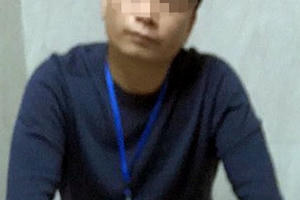 Vụ "cưỡng hôn" trong thang máy: Không xử phạt thích đáng thì hung thủ sẽ không biết sợ Vụ "cưỡng hôn" trong thang máy: Không xử phạt thích đáng thì hung thủ sẽ không biết sợ