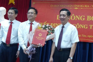 Ông Hoàng Vũ Thảnh được giao Quyền Chủ tịch UBND TP Vũng Tàu Ông Hoàng Vũ Thảnh được giao Quyền Chủ tịch UBND TP Vũng Tàu