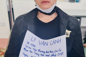 Bắt quả tang đối tượng nhiễm HIV/AIDS tàng trữ heroin