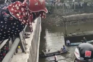 Tìm thấy thi thể nam thanh niên lao xuống sông cứu bạn gái