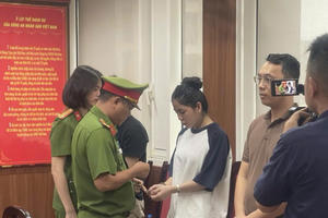 Khởi tố, bắt tạm giam Hằng Du Mục và Quang Linh Vlog