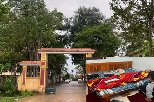 Nam sinh bị nhóm bạn cùng trường hành hung sau 5 ngày đã tử vong