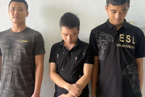 Bắt 3 đối tượng trong đường dây đánh bạc bằng hình thức cá độ bóng đá qua mạng