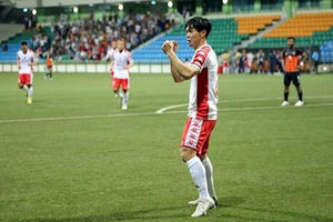 Tuyển Việt Nam: Thầy Park vui Công Phượng, gật gù nhân tố 'bí ẩn'