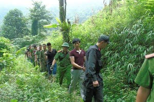 Vụ giết 4 người rúng động tại Lào Cai: Hung thủ bình thản thực nghiệm lại hiện trường