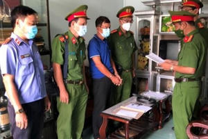 Trà Vinh: Khởi tố, bắt tạm giam Phó Giám đốc Sở Y tế và Nguyên Giám đốc Trung tâm CDC