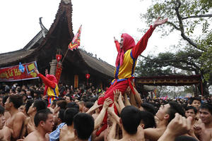 Tưng bừng những lễ hội xuân…