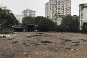 UBND phường Vĩnh Phúc ra quân kiểm tra, xử lý các bãi xe không phép trên địa bàn