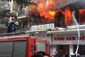 Hà Nội: Ngôi nhà phát hỏa, cụ bà 86 tuổi tử vong