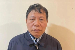 Cựu Bí thư Tỉnh ủy Bắc Ninh Nguyễn Nhân Chiến hầu tòa về tội nhận hối lộ Cựu Bí thư Tỉnh ủy Bắc Ninh Nguyễn Nhân Chiến hầu tòa về tội nhận hối lộ