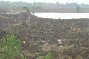 Thanh Hóa: Điều tra quặng "tặc", một nhà báo bị hành hung