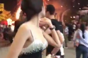 Hỏa hoạn tại buổi họp báo ra mắt phim "Kong: Skull Island", khách mời bỏ chạy toán loạn