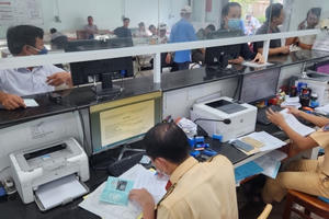 Người dân cần làm gì khi mua, bán xe để tránh đi lại nhiều lần?