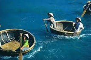 Quảng Nam: Tìm thấy thi thể ngư dân sau 4 ngày bị sóng cuốn trôi