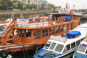 UBND huyện Vân Đồn tháo gỡ vướng mắc hoạt động Cảng Cái Rồng đảm bảo sinh kế cho người dân