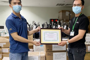 Chùa Thiên Quang hỗ trợ trang thiết bị y tế phòng, chống dịch COVID-19 đến các Bệnh viện tại TP HCM