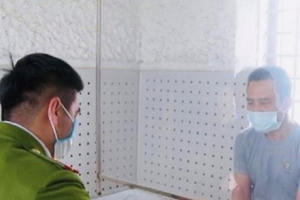 Giả là công an tỉnh để chiếm đoạt tiền của bị hại