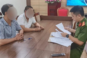 Khởi tố 2 tài xế taxi dù chèn ép xe trên Quốc lộ 18