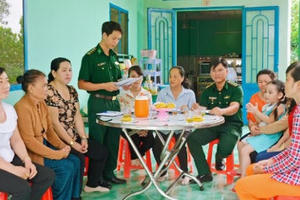 Giữ cho ngọn lửa truyền thống Bộ đội Cụ Hồ mãi mãi tỏa sáng Giữ cho ngọn lửa truyền thống Bộ đội Cụ Hồ mãi mãi tỏa sáng