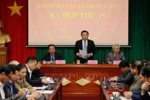 Tích cực đấu tranh bảo vệ nền tảng tư tưởng của Đảng