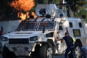 Xe bọc thép Trung Quốc sản xuất xuất hiện trong cuộc bạo động tại Venezuela
