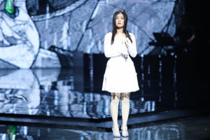 Sau khi "gây sốt" với "Lạc trôi"  Han Sara "đốn tim" khán giả khi hát nhạc Trịnh Công Sơn