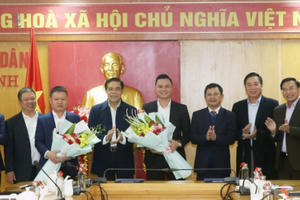 Công ty CP Tập đoàn Hoành Sơn tiếp nhận CLB bóng đá Hồng Lĩnh Hà Tĩnh