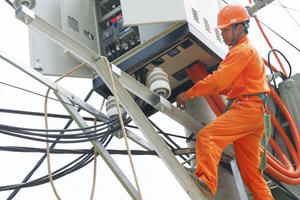 Biểu giá điện bậc thang bộc lộ nhiều bất cập