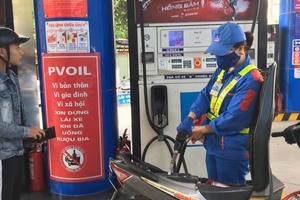 Giá xăng đến kỳ tăng mạnh, chờ cú vọt chấn động ngày mai