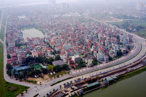 Ngắm đường cong 'dát vàng' ở Hà Nội