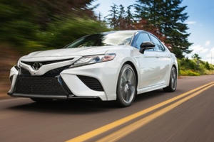 Toyota Camry và Honda Accord chiếc xe nào phù hợp với bạn?