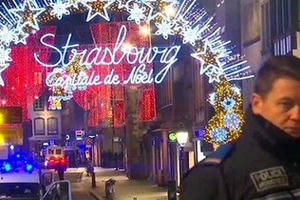 Chính phủ Pháp kêu gọi dừng biểu tình