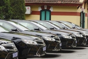 Năm 2017 sẽ không bố trí tiền mua xe công cho cấp Thứ trưởng trở xuống