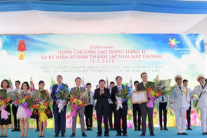 Friesland Hà Nam vinh dự nhận Huân chương Lao Động