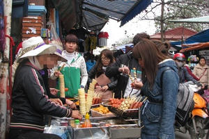 Ngon - rẻ: Tiêu chí ăn uống hàng đầu của giới trẻ?