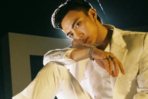 Vừa hóa “trai hư", Soobin “chốt hạ” luôn nút vàng YouTube