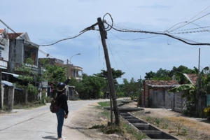 Báo động tình trạng người dân tự ý kéo đường điện ở Phú Yên