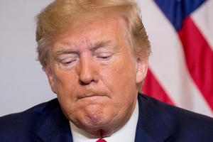 Ông Trump bị luận tội, đồng minh 'tung hỏa mù'