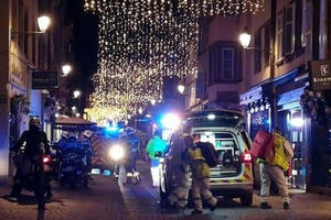 Pháp huy động lực lượng an ninh truy bắt nghi phạm tấn công khủng bố