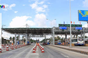 'Nước đến chân mới ... nhảy'