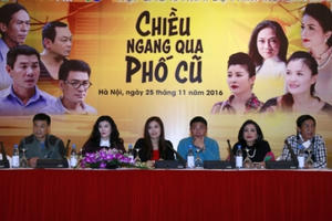 “Chiều ngang qua phố cũ” – khắc hoạ cuộc sống gia đình người Hà Nội