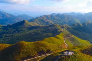 Ngắm "Hòn ngọc vùng Đông Bắc - Bình Liêu" từ Flycam Ngắm "Hòn ngọc vùng Đông Bắc - Bình Liêu" từ Flycam