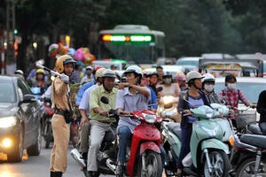 Hà Nội: Bố trí phương tiện đưa đón sinh viên, người lao động về quê dịp Tết 2017