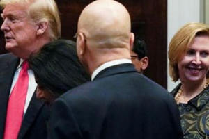 Chọc giận Đệ nhất phu nhân, Phó cố vấn an ninh quốc gia Mỹ bị sa thải?