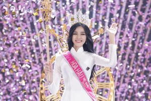 Đỗ Thị Hà giành vương miện Hoa hậu Việt Nam 2020