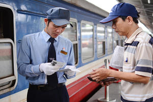 Từ tháng 11/2017, vận hành thử nghiệm thiết bị soát vé tự động tại 3 ga lớn