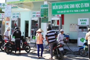 Phổ cập xăng sinh học từ 1/6: Giảm giá E5, “khai tử” A92?